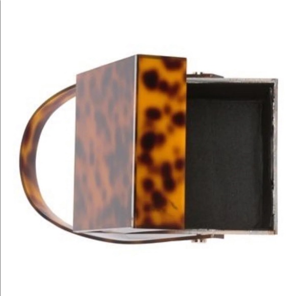 FREE GIFT - Follow me @TLGene - Picture 3 of 11